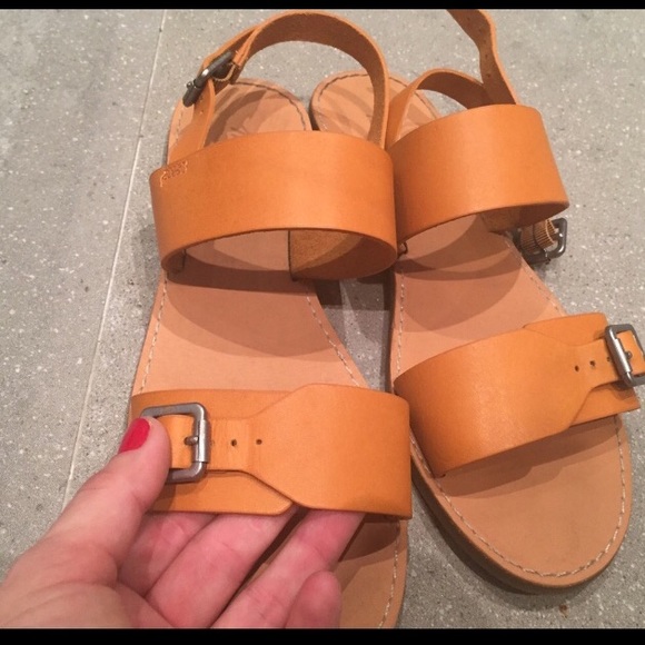 MADEWELL BUCKLED SANDALS. - Picture 5 of 5